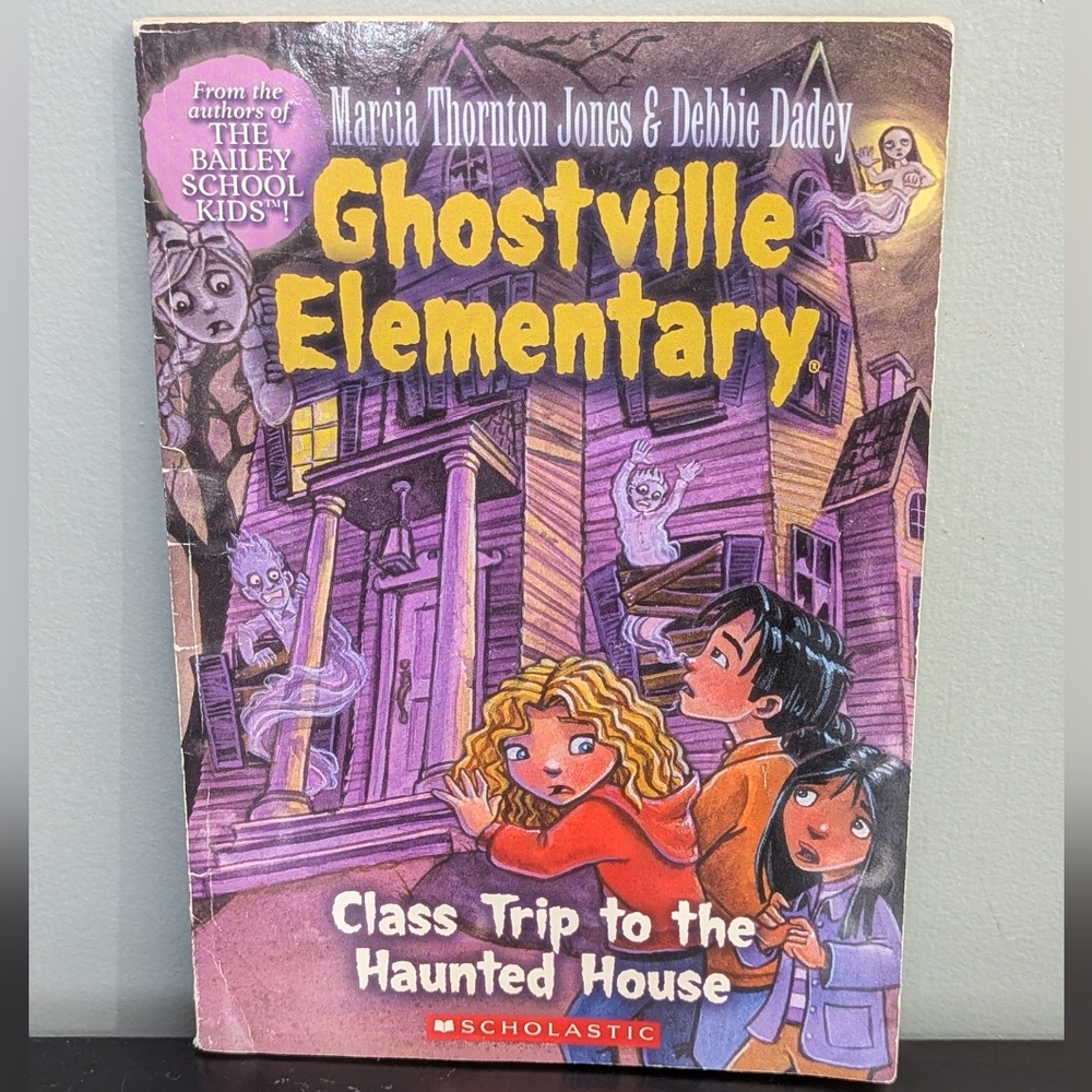4/$10‎ 📚 Ghostville Elementary Class Trip To The Haunted House Book
